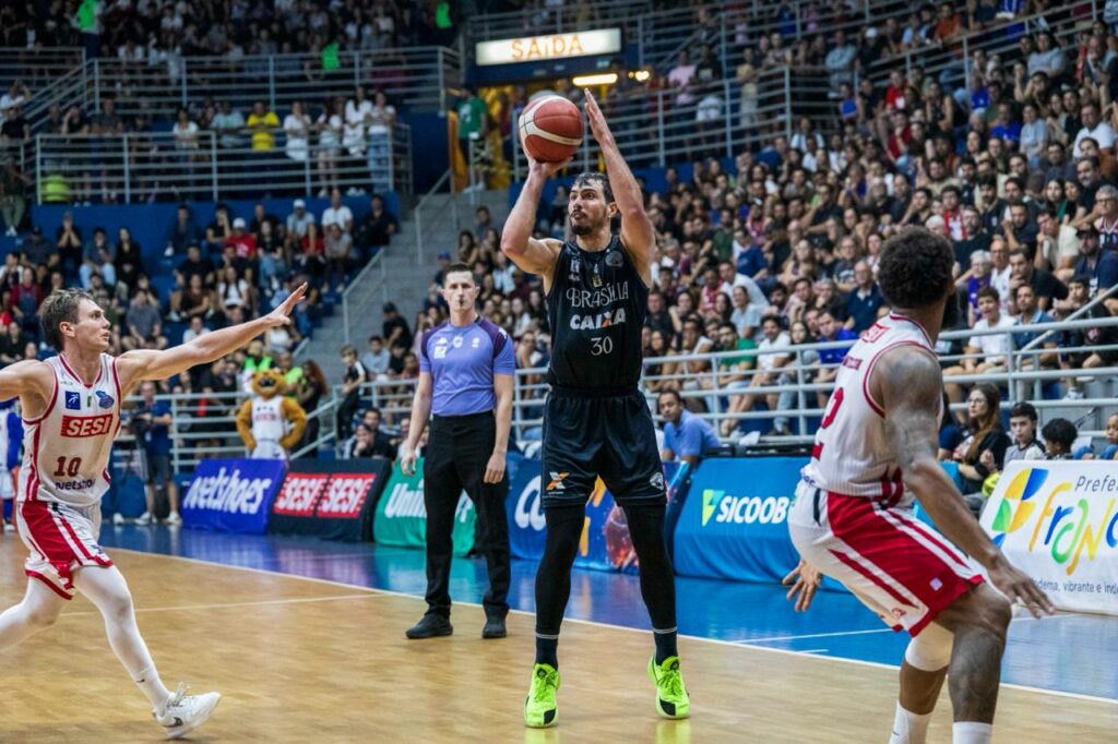 Brasília vence Franca e força jogo 5 no NBB