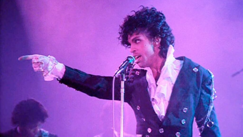 Prince ganha disco póstumo com inéditas e raridades do Vault
