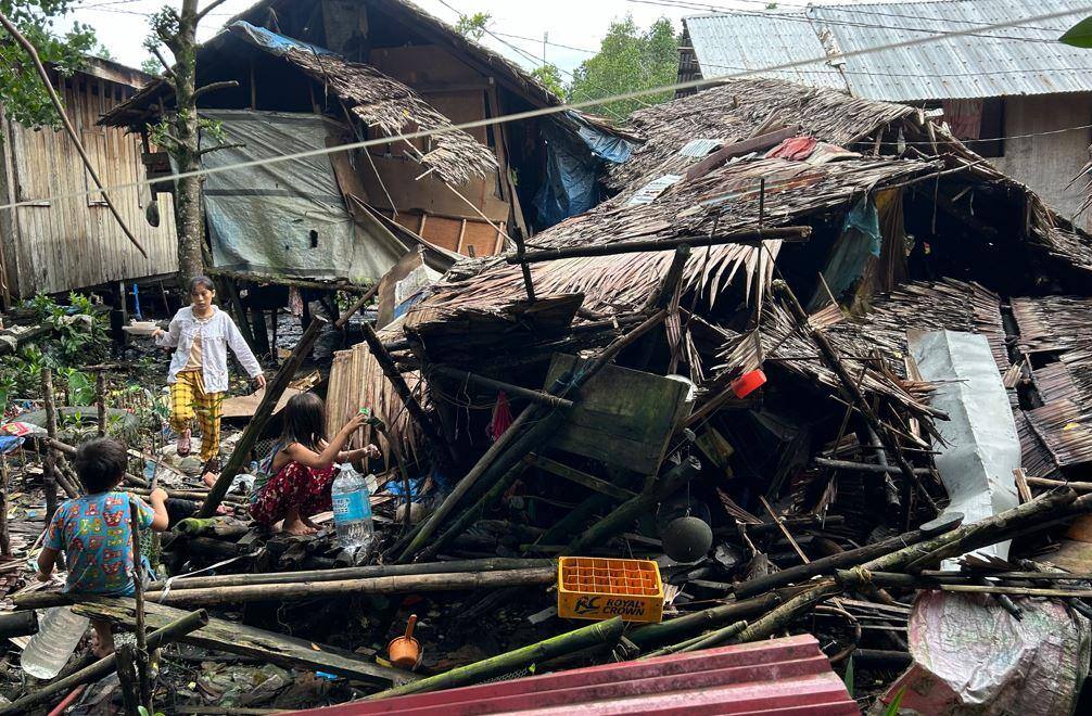 Terremoto de 7,8 atinge Filipinas e gera alertas de tsunami