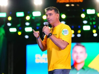 Flávio Bolsonaro diz que aceitará resultado das urnas em 2026