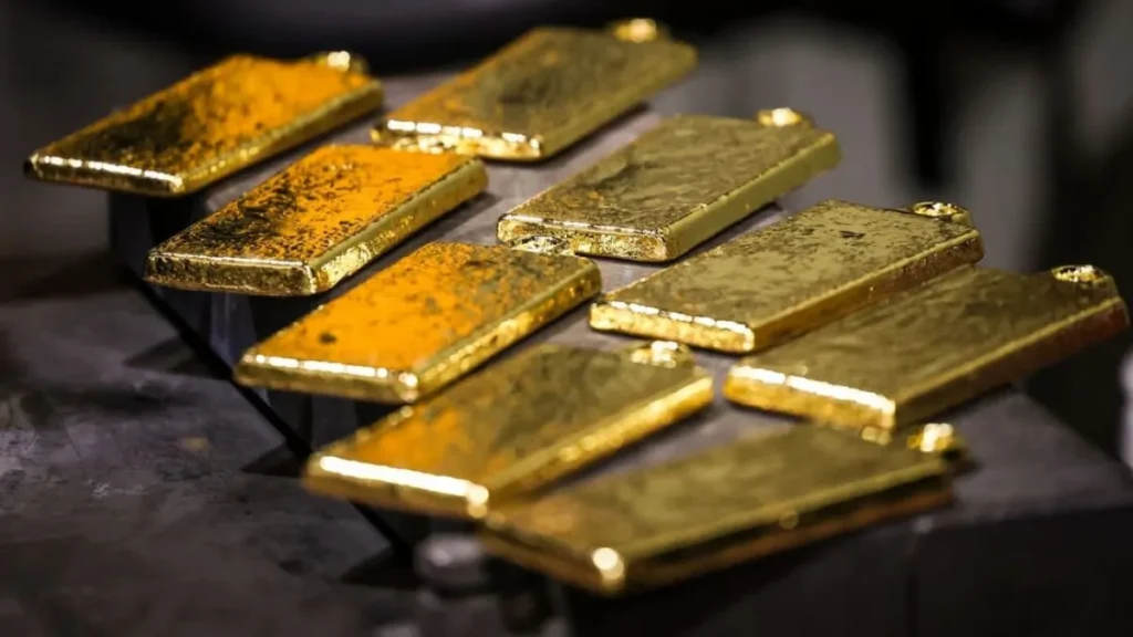 Ouro fecha em alta com foco em Fed e CPI nos EUA