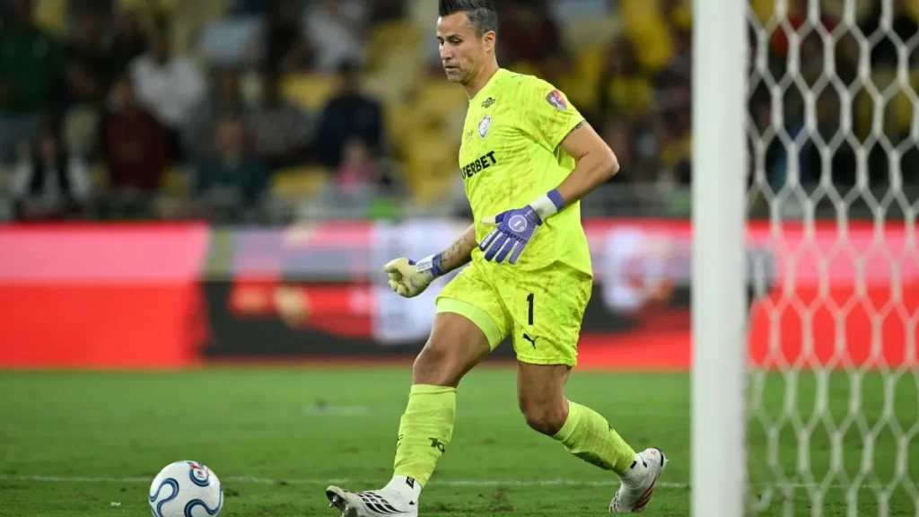 Flu vira sobre Palmeiras no fim e ajuda Fla no Brasileirão